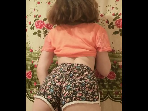 ❤️ Секси млада мадама сваля шортите си пред камерата. Просто порно в bg.osagoassist.ru